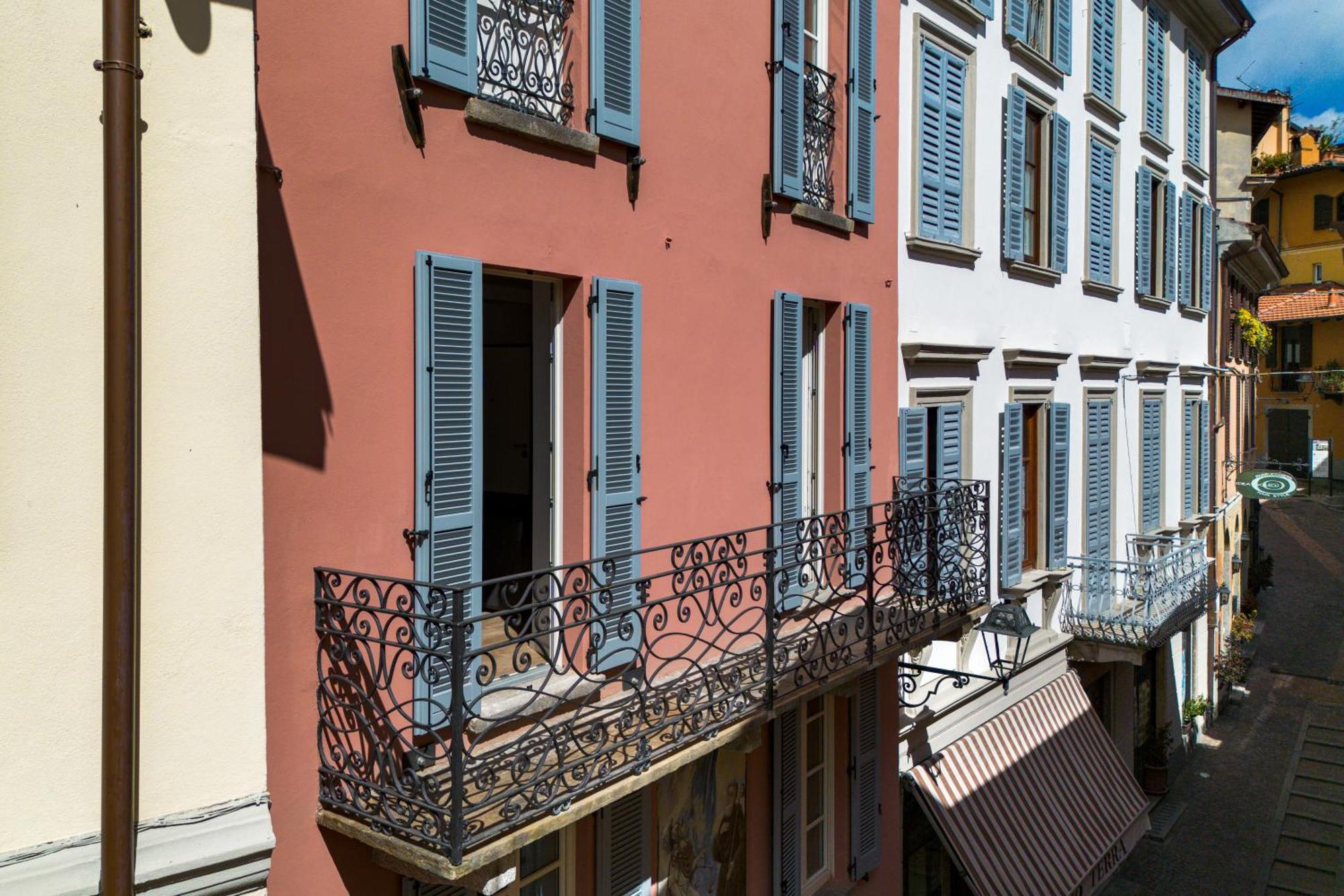 Piazza Del Lago Suites Menaggio Exterior foto