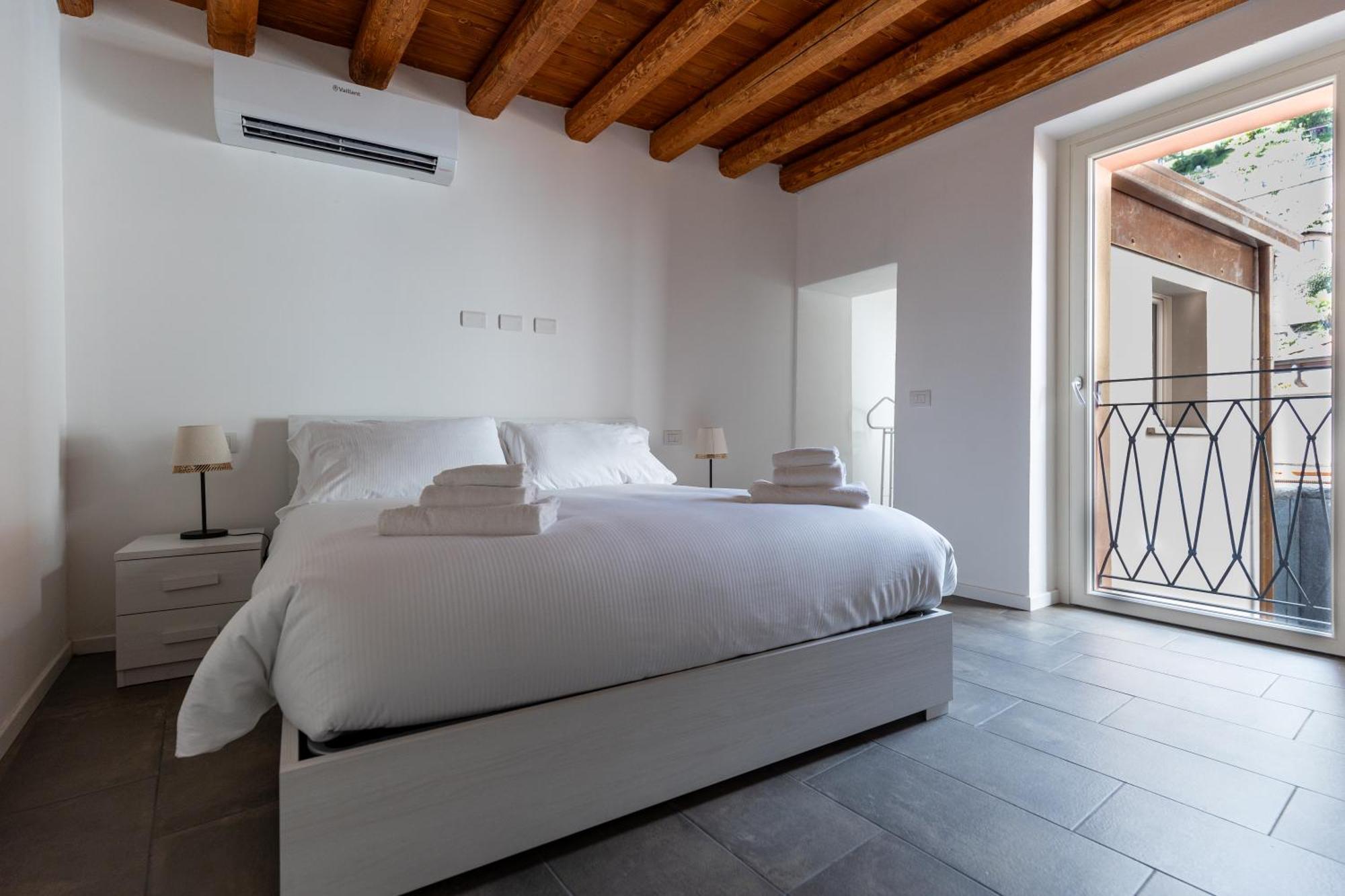 Piazza Del Lago Suites Menaggio Exterior foto